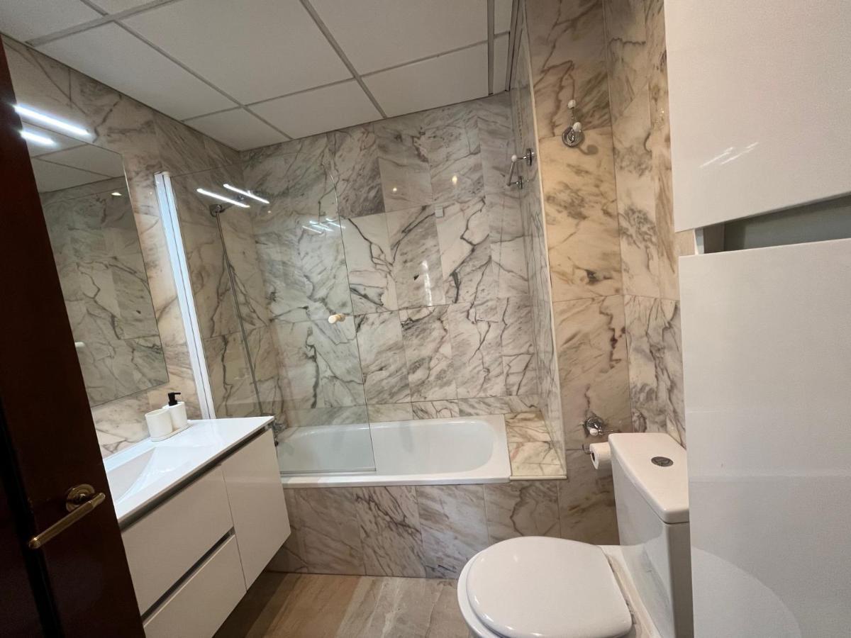 Amador Apartamento Familiar Centro Parking Amador De Los Rios Севиля Екстериор снимка